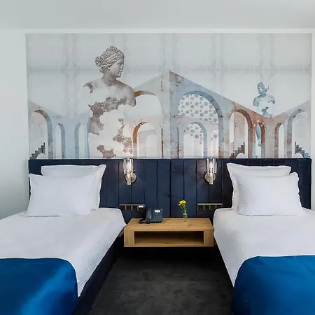 Blue Star Luxury 4*
