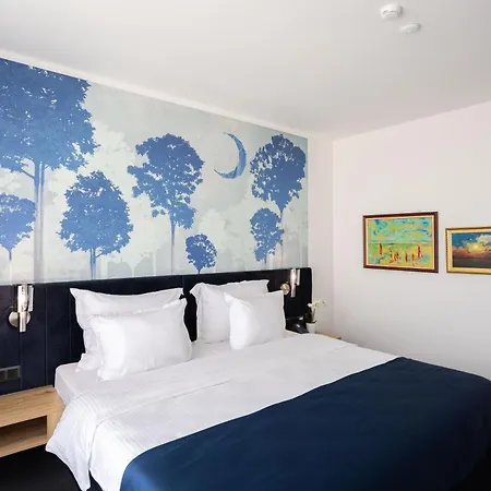 Blue Star Luxury Hotel