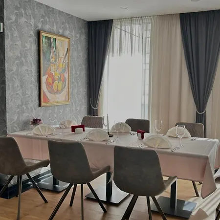 Blue Star Luxury Hotel 4*