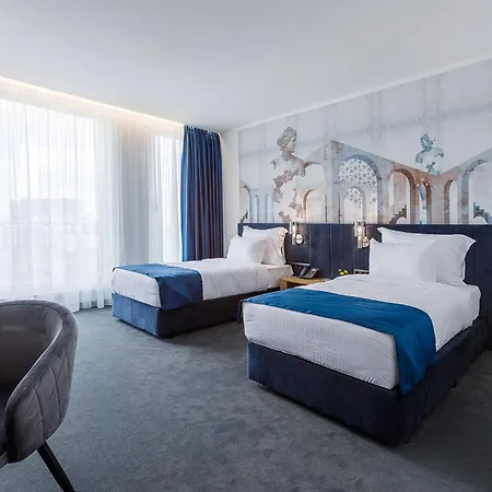Ξενοδοχείο Blue Star Luxury 4*