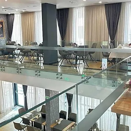 Blue Star Luxury מלון 4*