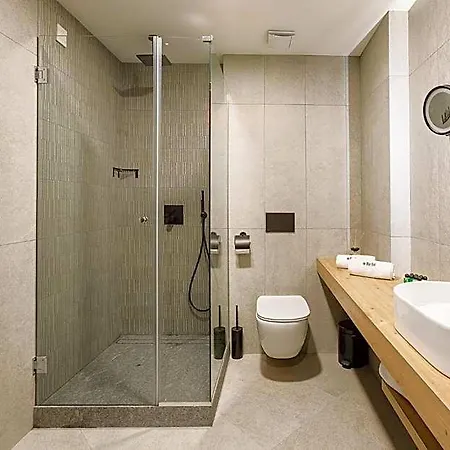 Blue Star Luxury מלון