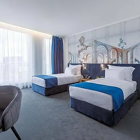 Blue Star Luxury Hotel 4*