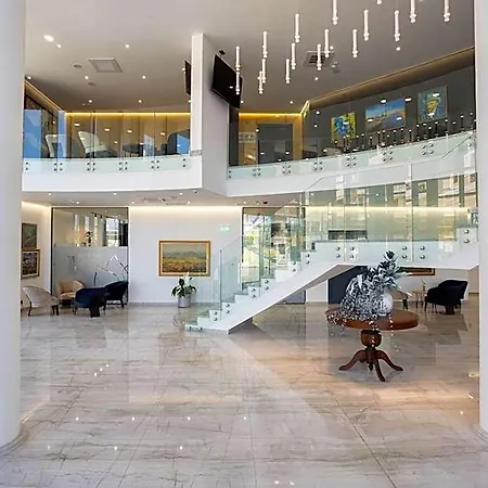 Blue Star Luxury 4* סופיה