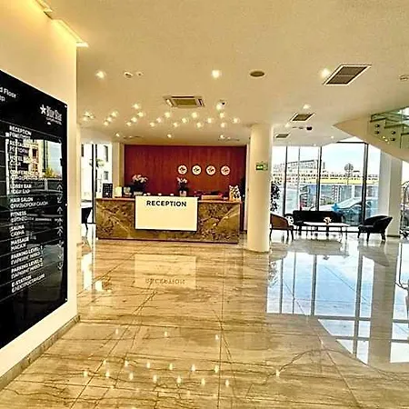 Blue Star Luxury מלון סופיה