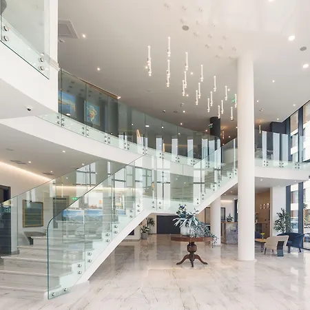 Blue Star Luxury 4*